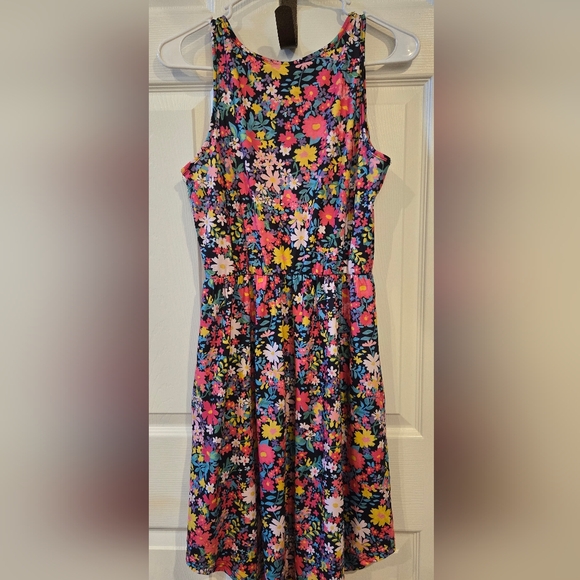 Shirley & Stond Floral Dress NWOT - Picture 6 of 6